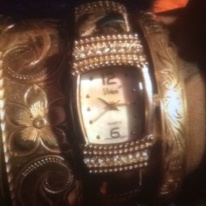 Crystal Quartz Vivani watch